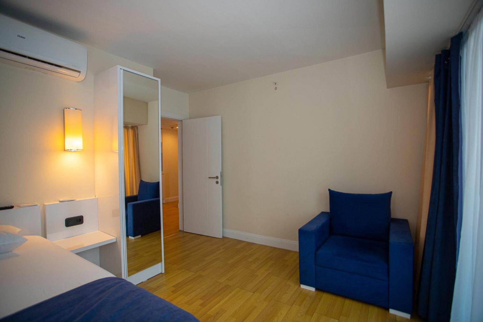 Orbi City D Block Batumi Exteriör bild