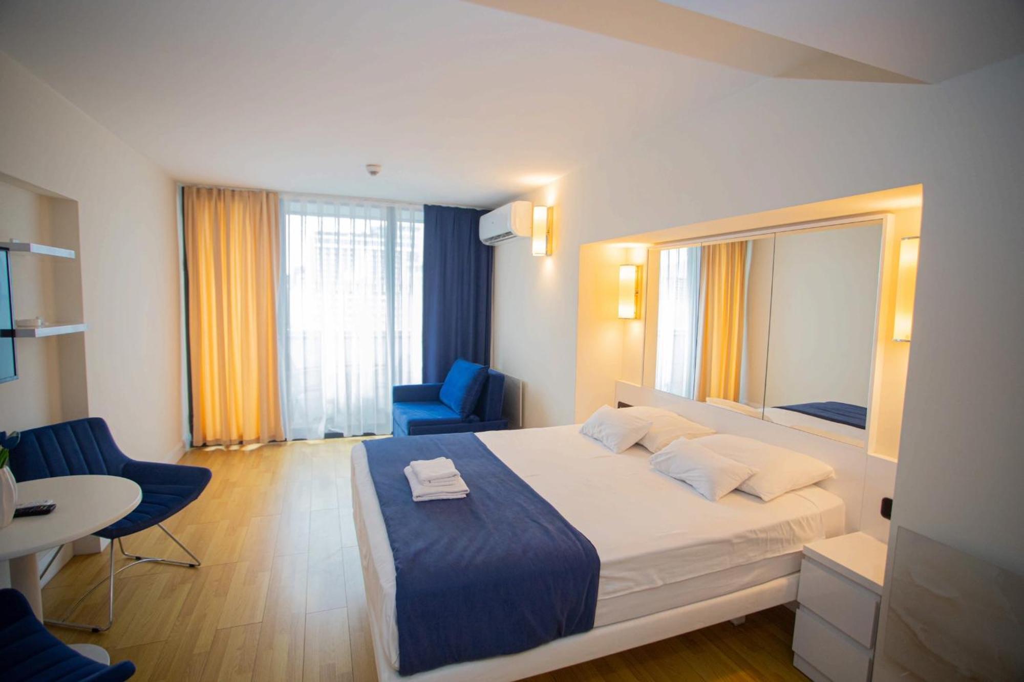 Orbi City D Block Batumi Exteriör bild
